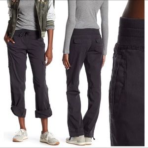 - ONE pair Lilah roll up cargo pants Union Bay Supplies. Size 10  Fatigue green